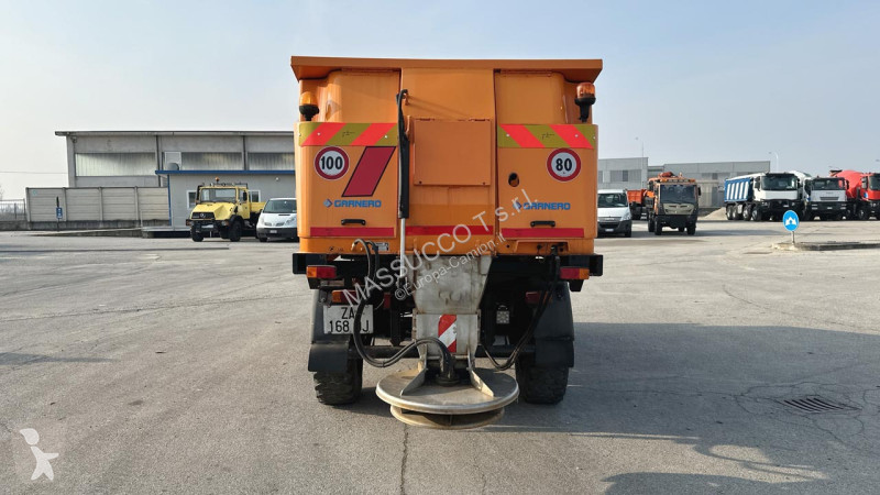 شاحنة Mercedes UNIMOG U90 4X4