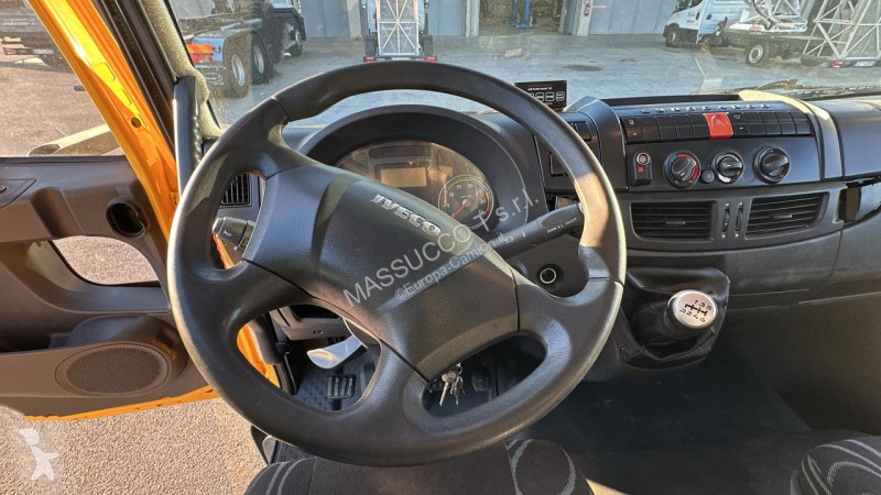 شاحنة Iveco ML120E18 4x2