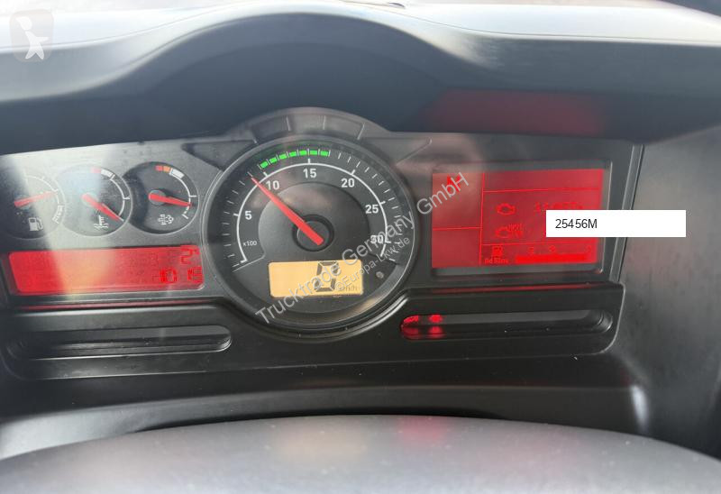 شاحنة Renault 586 D Wide 18.320