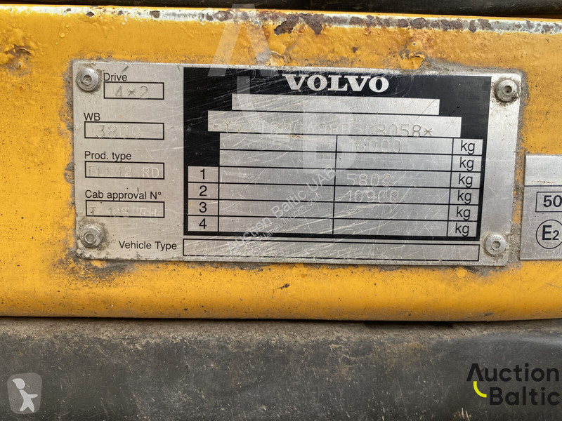 Camion Volvo 240 4x2