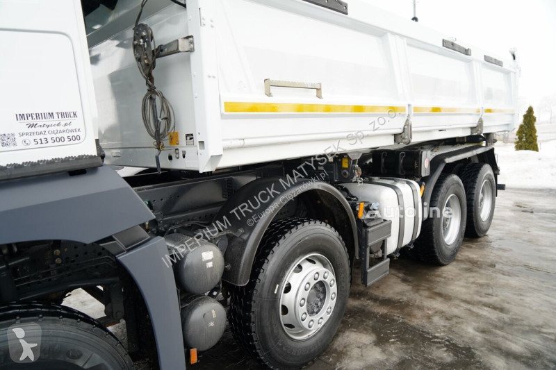 شاحنة Volvo FMX