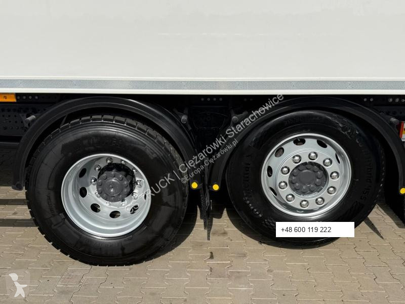 شاحنة Mercedes 2530