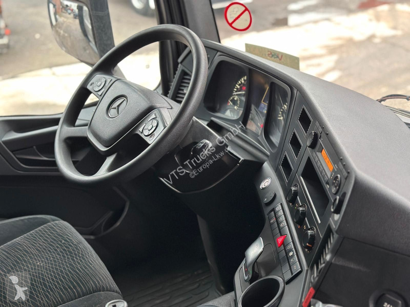 Camion Mercedes 4148AK BB 8x8 Kipper 33m³ 3x...