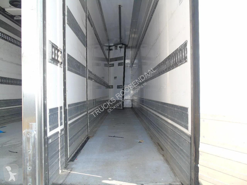 شاحنة Volvo 14.210 + ATP/FRC + CARRIER + LIFT +...