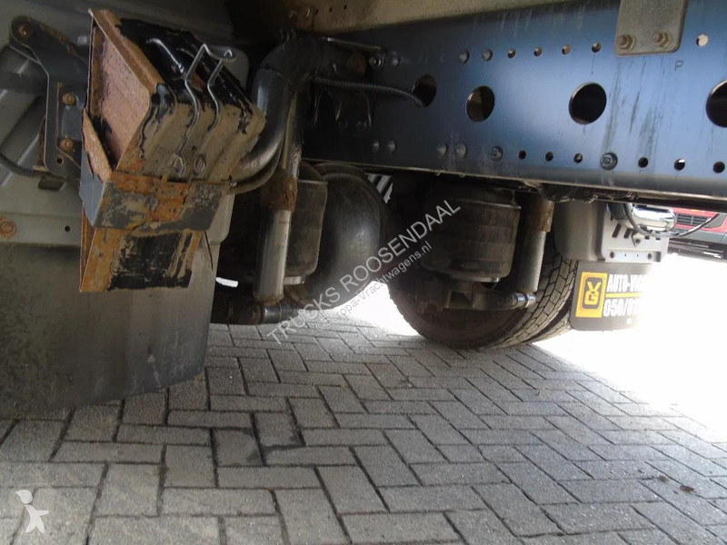 شاحنة Mercedes 1218 + euro 5 + lift