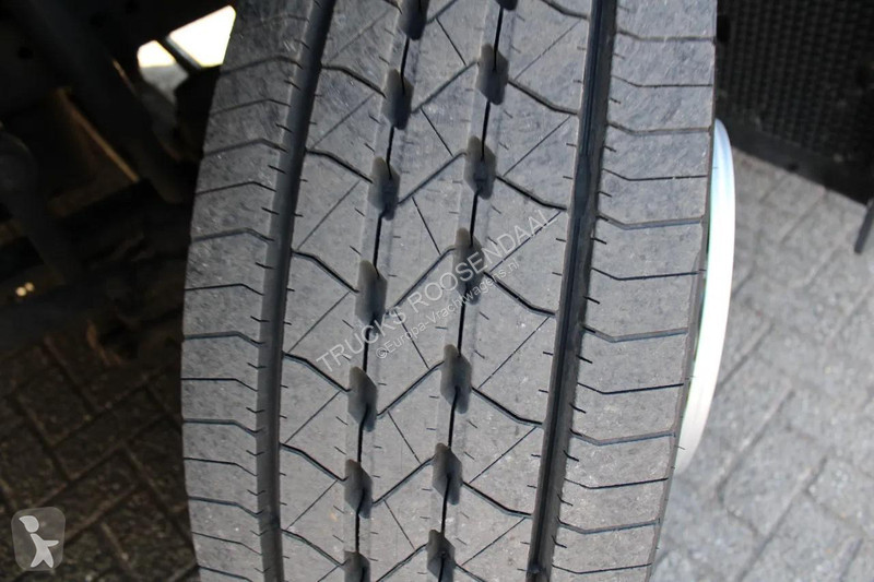 شاحنة Mercedes 1924 + THERMO KING 1200 + LIFT +...