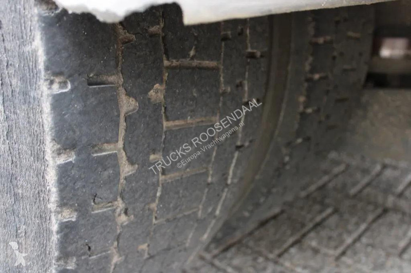 شاحنة Mercedes 2633 + 6x2 + euro 5 + manual