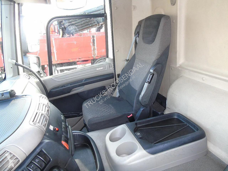Camión DAF 85410 + 8X2 + PALFINGER 16002 +EURO...