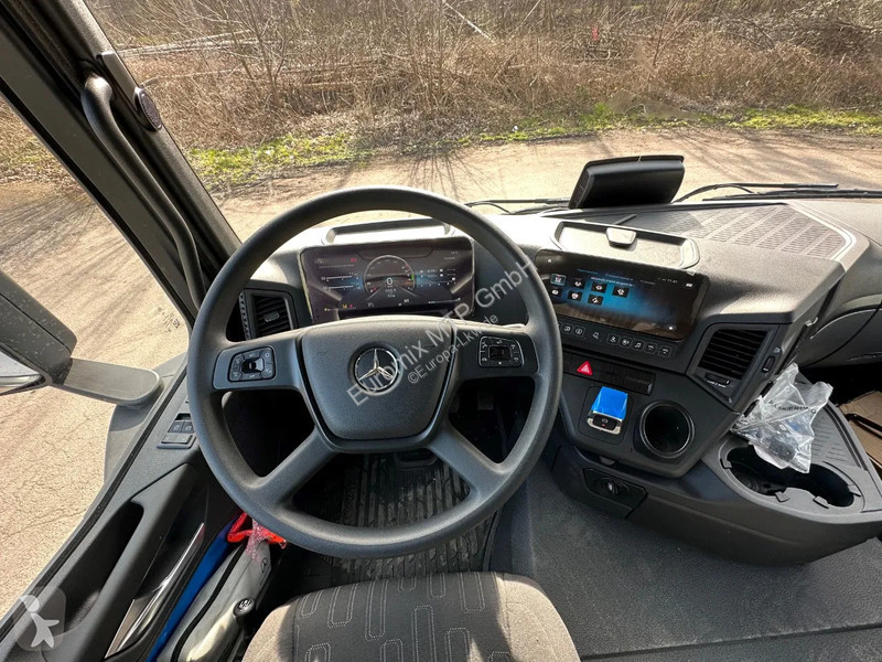 شاحنة Mercedes 4145 Mercedes-Benz  5 4145 8X4...
