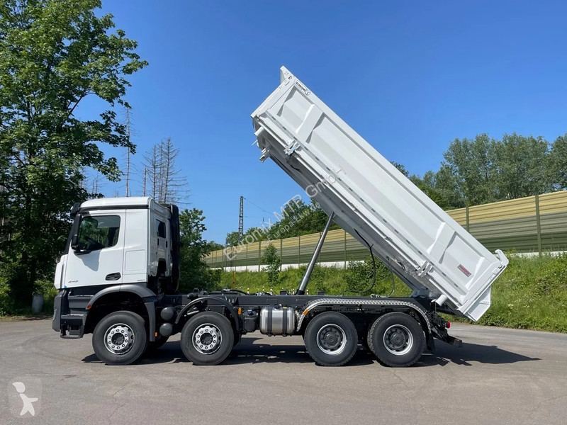 Lastbil Mercedes 4145 Mercedes-Benz 4145 8X4...