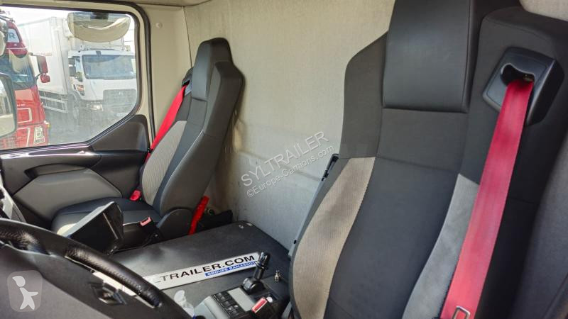 شاحنة Renault  D WIDE 280 DXI