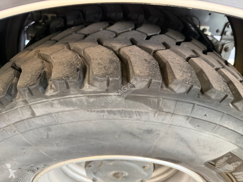 شاحنة Iveco 190e35w cursor 4x4