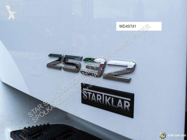 شاحنة Mercedes PK 22002