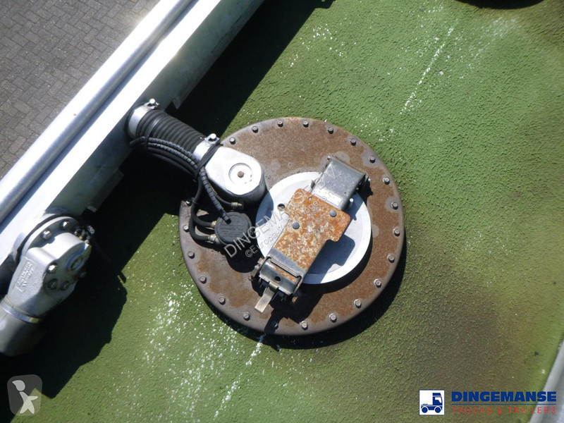 شاحنة Renault 270 dxi 4x2 fuel tank 13.7 m3 / 4...