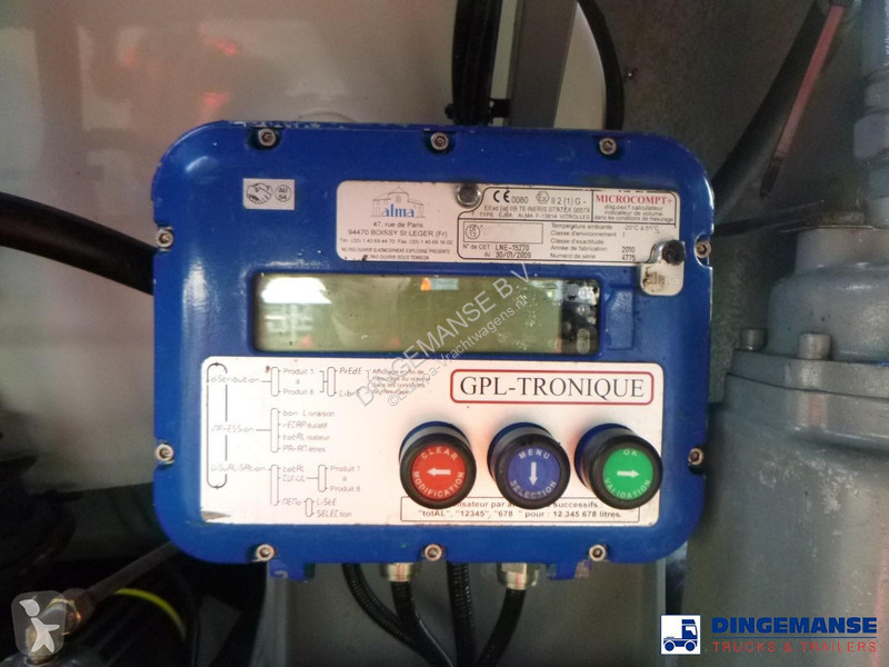 شاحنة Renault 260.19 dxi 4x2 gas tank 19.5 m3