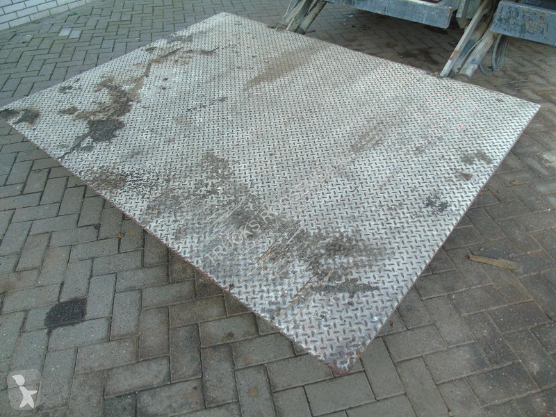 شاحنة Renault 12,220 + euro 5 + LIFT