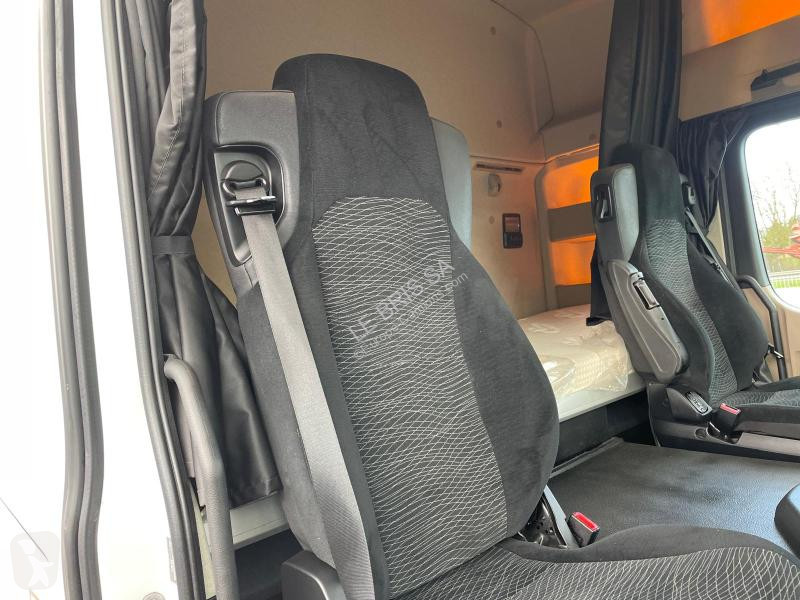 شاحنة Mercedes  ACTROS 25.40