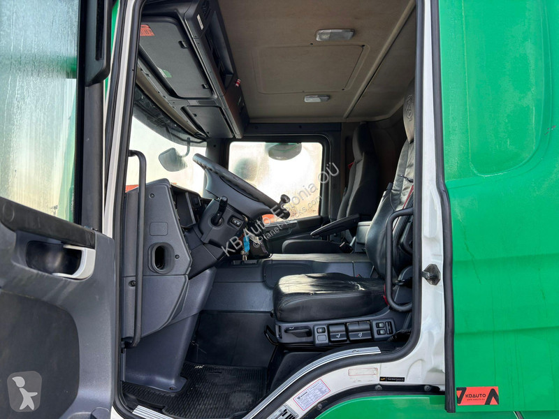 شاحنة Scania P 320 4x2 BOX =7515 mm