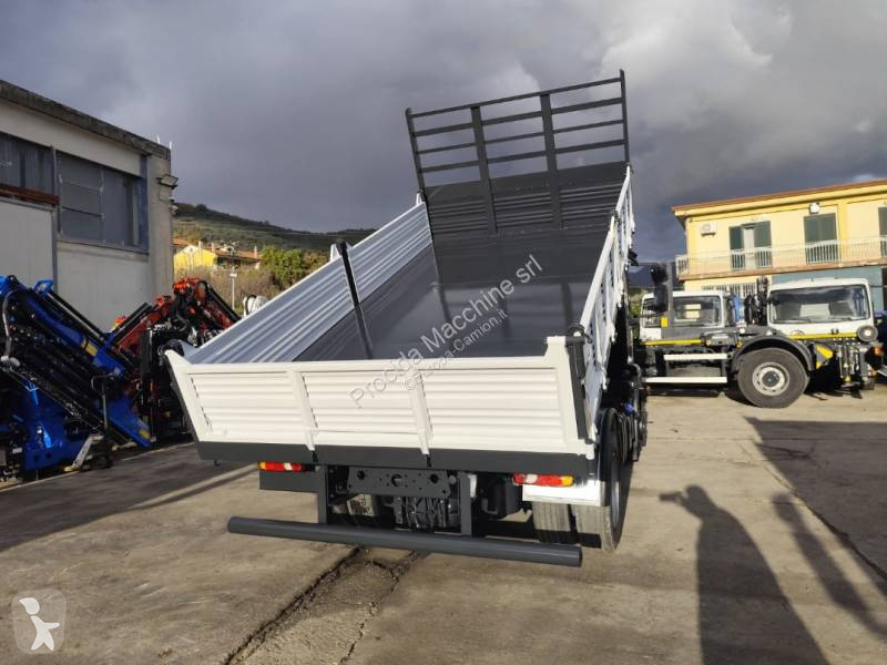 شاحنة Iveco