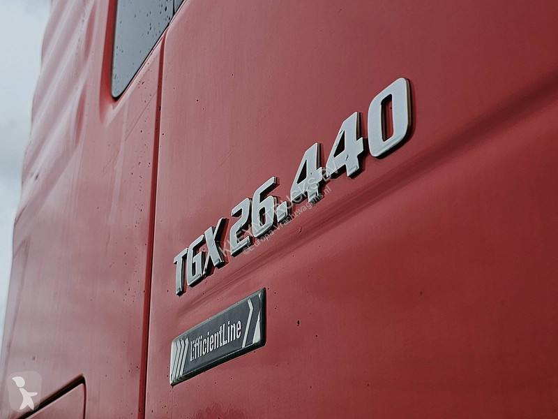 شاحنة MAN TGX XXL 6X2-4