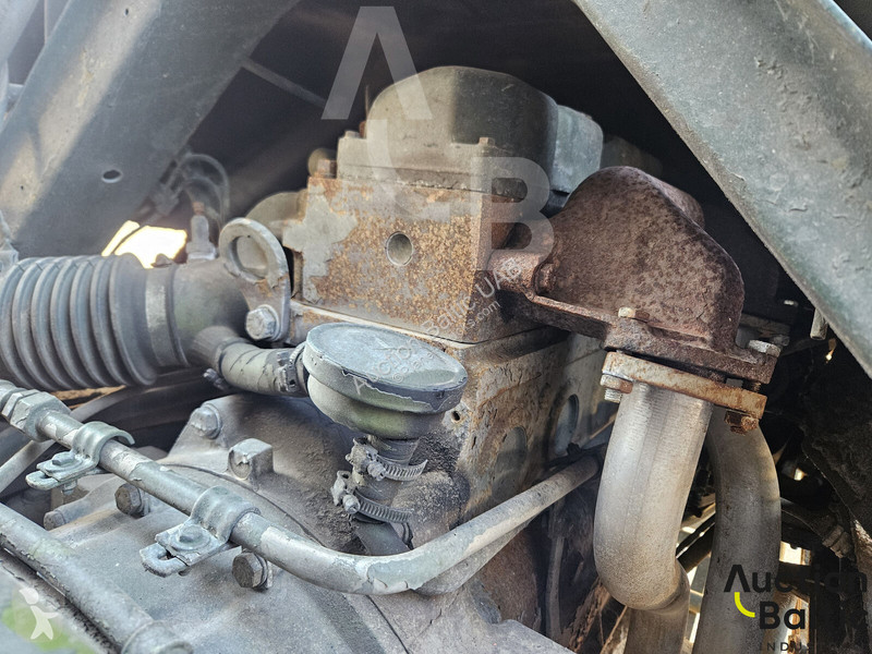 Kamión Volkswagen VW-MAN 8.136