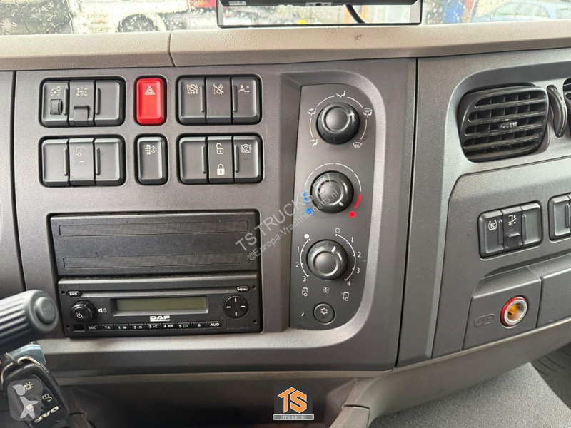 شاحنة DAF FA  230 12 TON -...