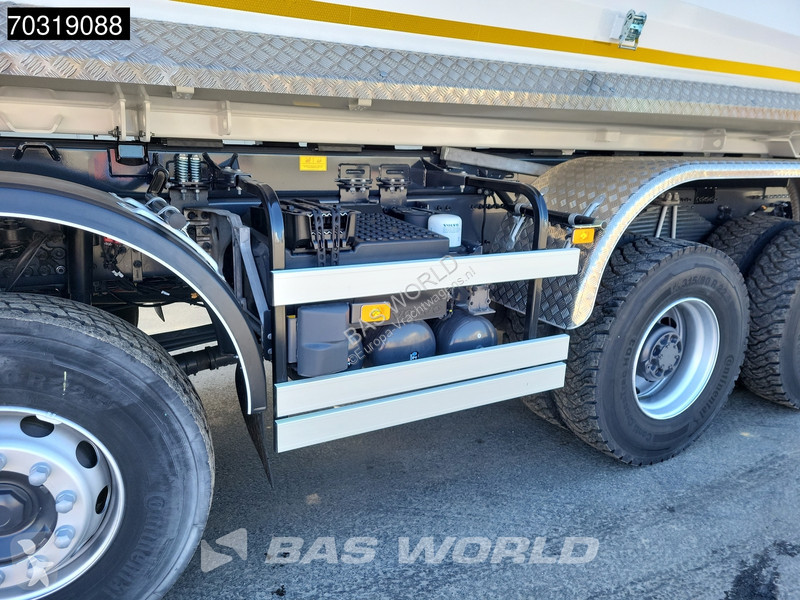 شاحنة Volvo 500 8X6 NEW! 20m3 Wielton...