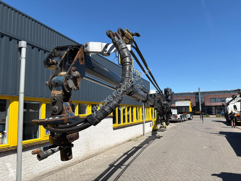 شاحنة Volvo 500 + HIAB 638 E-6 + JIB 6x + 8X4...