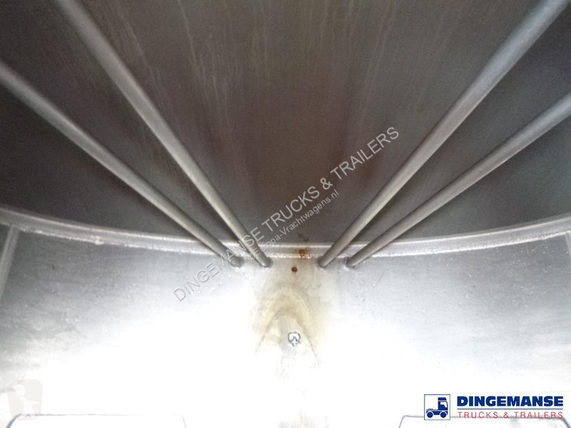 شاحنة Renault 260 4x2 fuel tank 13.7 m3 / 3 comp