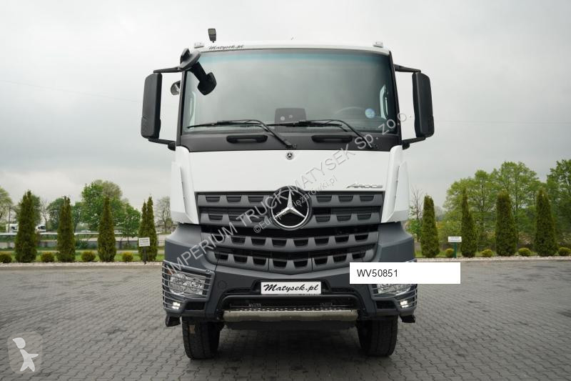 شاحنة Mercedes ACTROS 2038