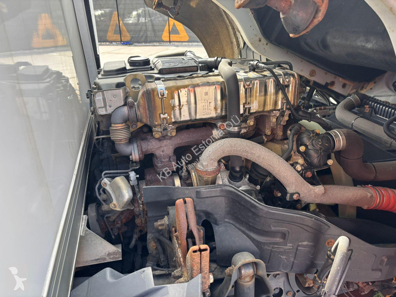 شاحنة Mercedes 818 4x2 THERMOKING V600 MAX