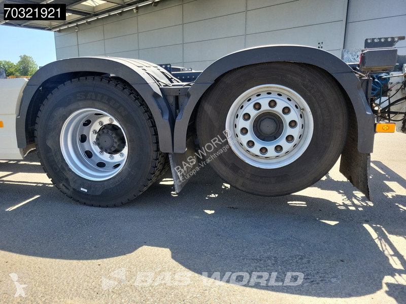 شاحنة Volvo 500  6X2 Chassis Full Air...