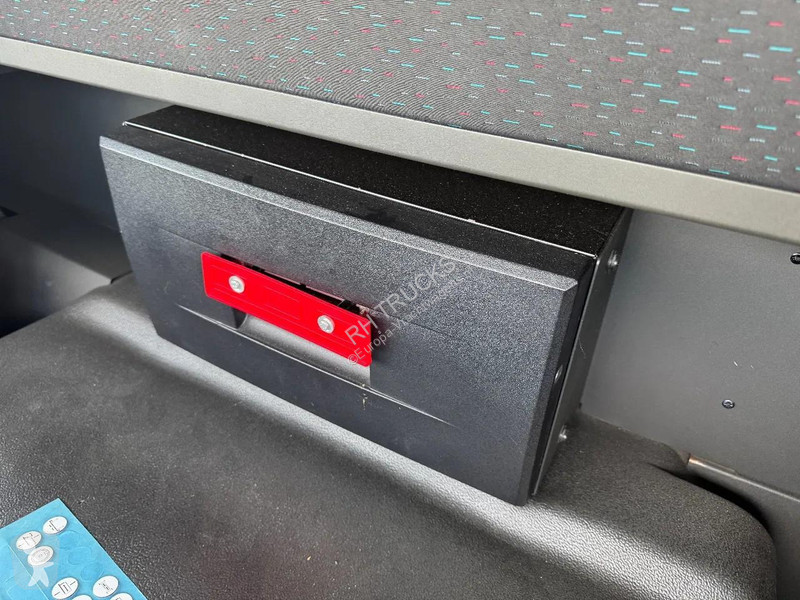 Camion Volvo 6X2 EURO 6 VDL 21T HOOK