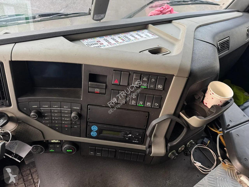 شاحنة Volvo FM 420 6X2 EURO 6 OY 11.338 KM