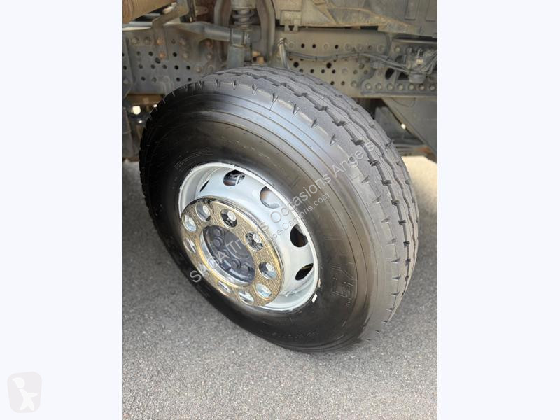 شاحنة Mercedes 3243 8x4/4 Bi-Benne Meiller