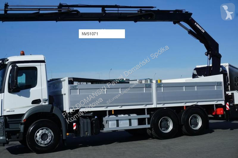Camion Mercedes 228 E – 4