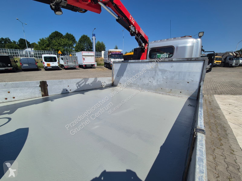 شاحنة Renault D 7.5 180 / AUTOMAT / FASSI F32 /...