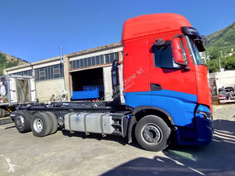شاحنة Iveco