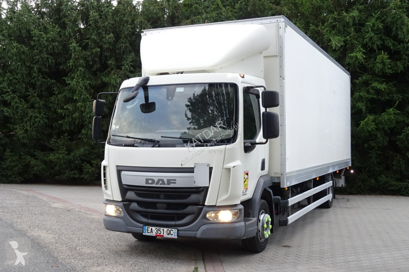 شاحنة DAF LF 220 Euro 6 kontener 18p winda...