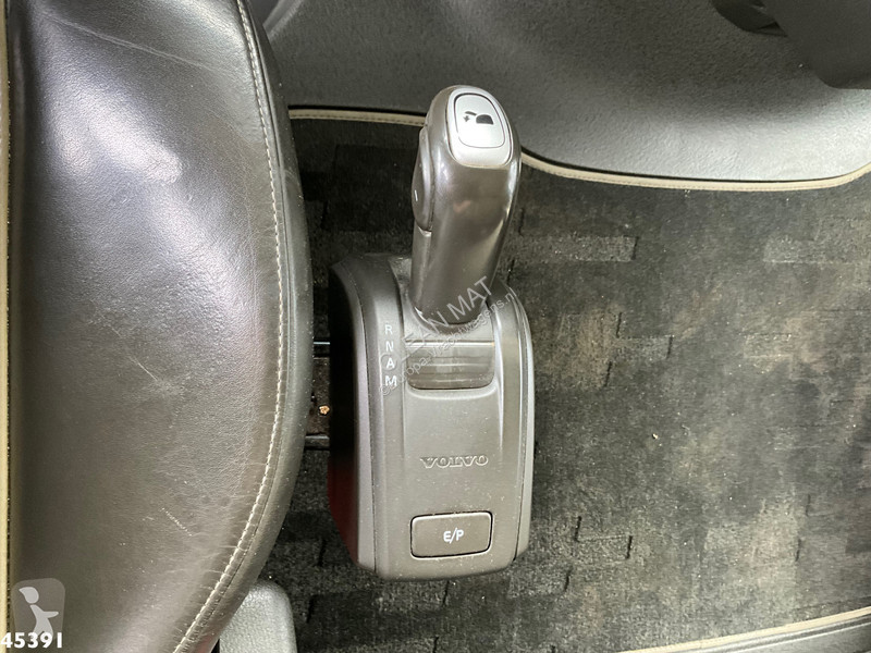 شاحنة Volvo 540 8x4 HMF 85 Tonmeter laadkraan +...