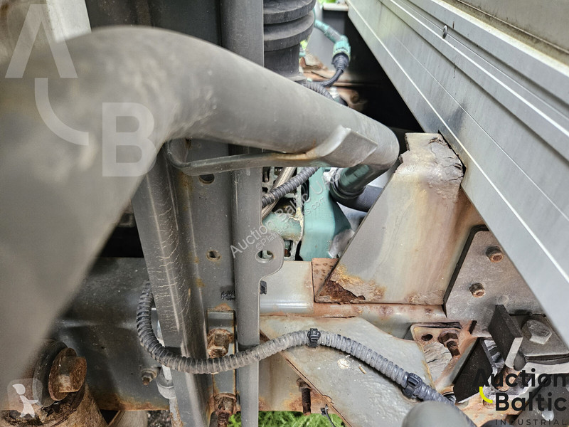 شاحنة Volvo 15