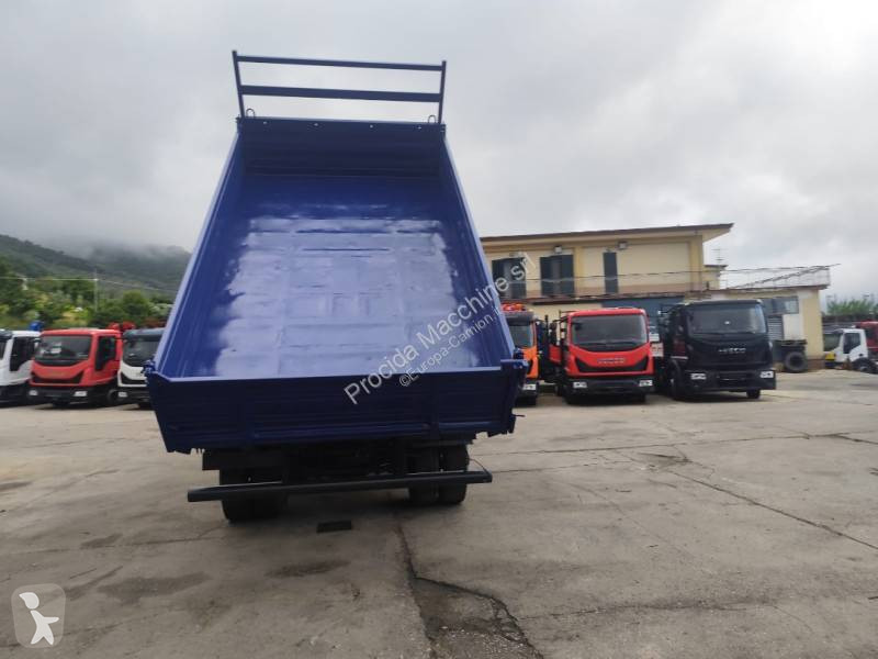 شاحنة Iveco