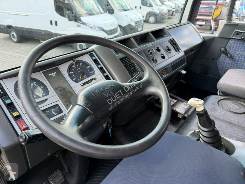 Camion MAN LE 180C 4x4 DOKA 4.6/180KM...