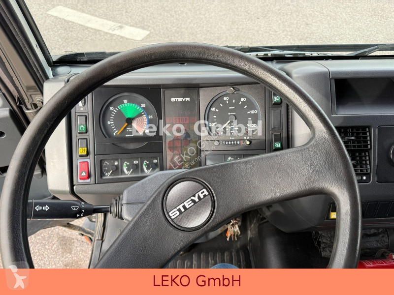 Camion MAN STEYR-werkstatt wagen