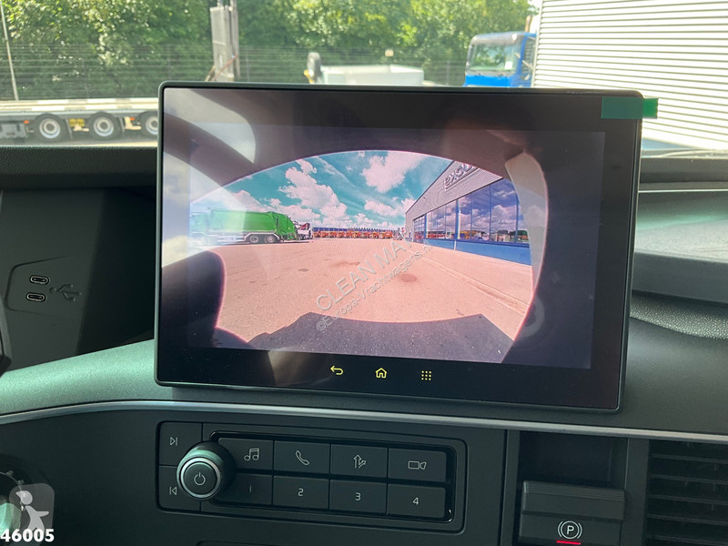 شاحنة Volvo 500 Euro 6 8x2 HMF 95 Tonmeter...