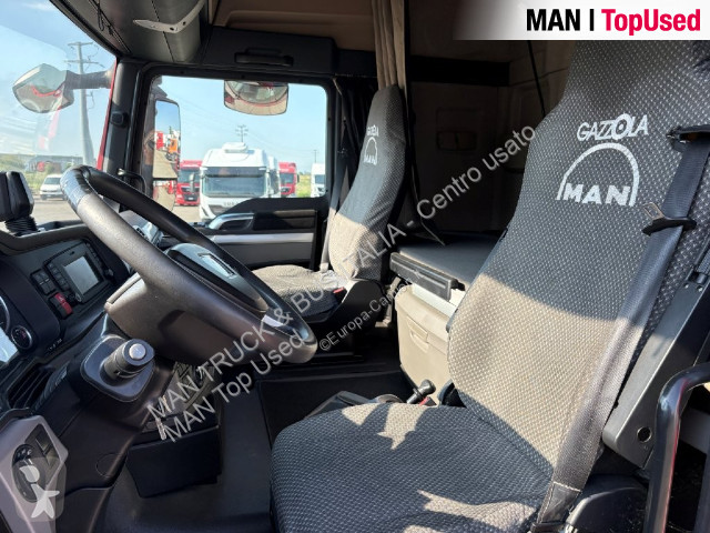 Vrachtwagen MAN TGX 26.470 6X2-4 LL