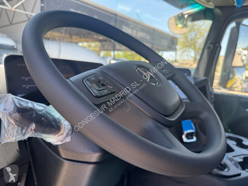 شاحنة Mercedes  3340 K 6X4