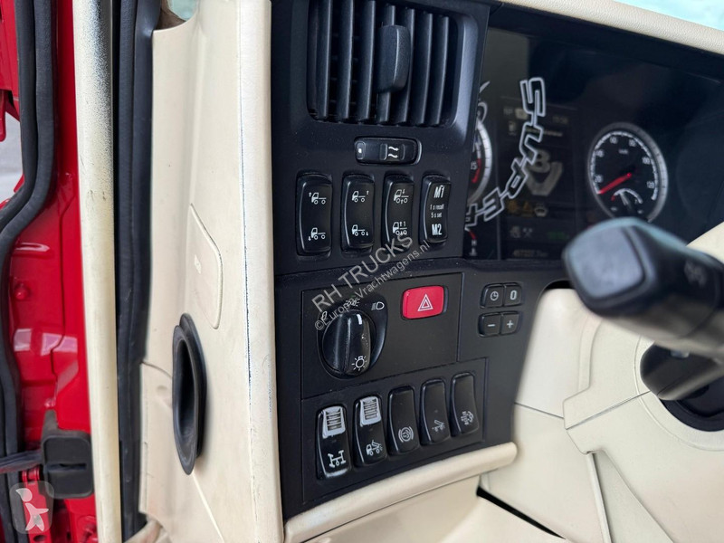 شاحنة Scania R520 V8 8X2 EURO 6 KIPPER + HMF...