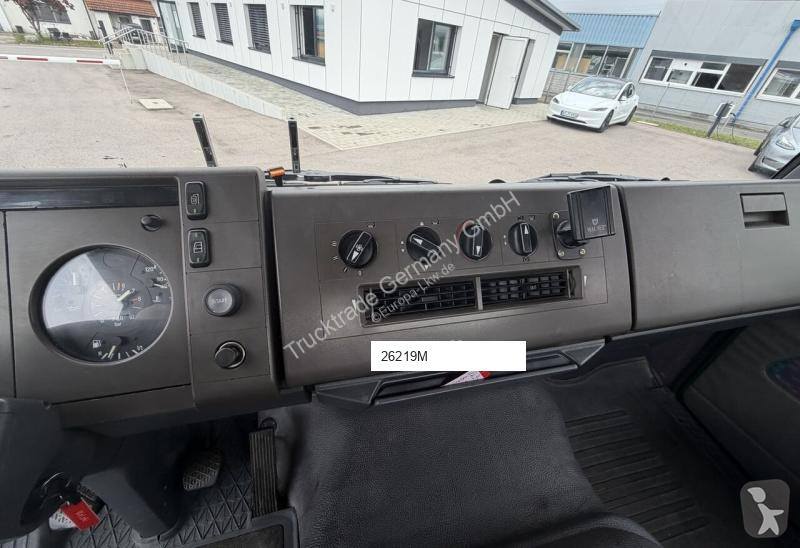 شاحنة Mercedes 602