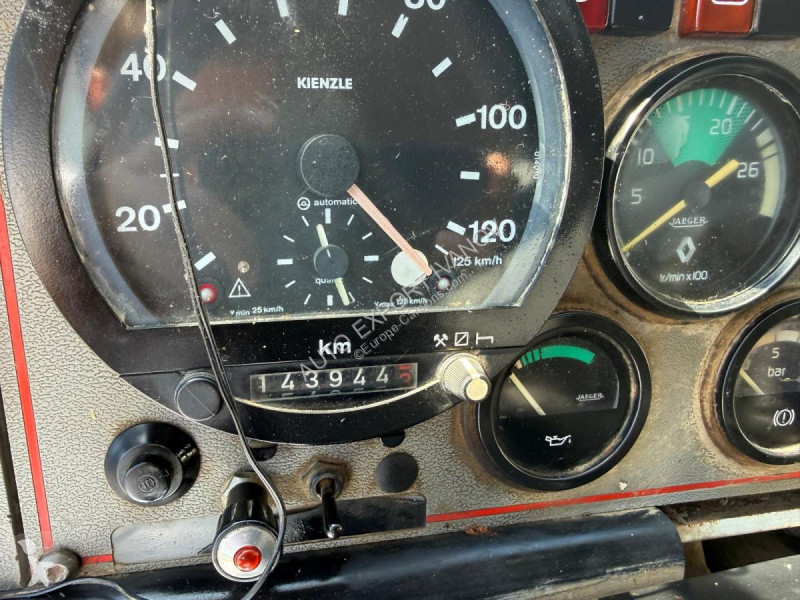 شاحنة Renault 230